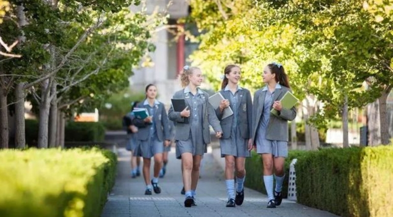 去澳大利亚读高中：澳大利亚高中难吗？