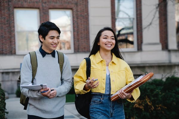 大學校園有出國留學的中介嗎？.jpeg