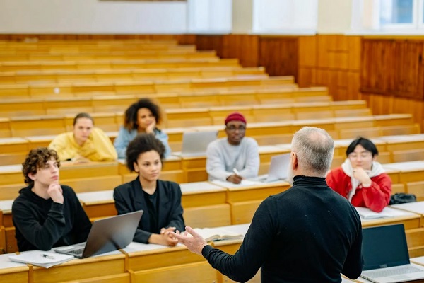 磁电物理学应用领域较强硕士的新西兰大学有哪些?.jpg