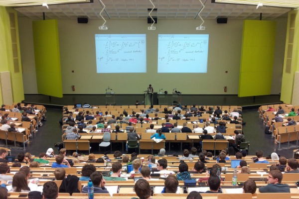 university-105709_1280.jpg