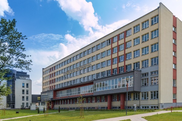 the-university-2795187_1280.jpg