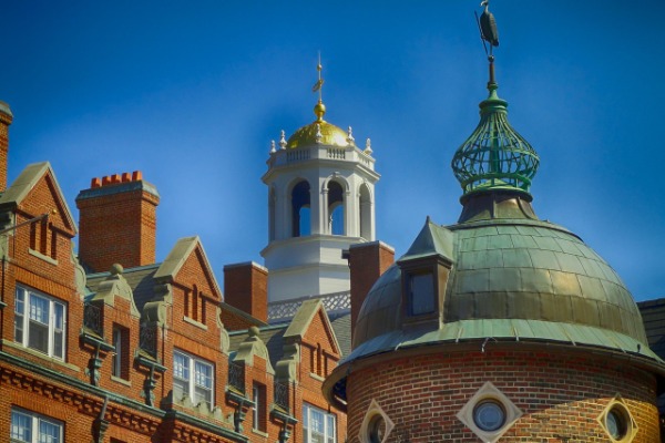 harvard-205539_1280.jpg