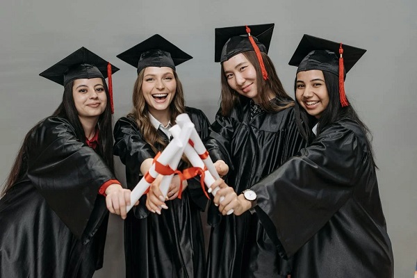 2025年澳大利亚圣母大学留学攻略.jpg