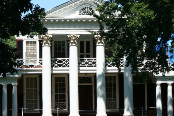 1783159921488029870.jpg building-54341_1280.jpg