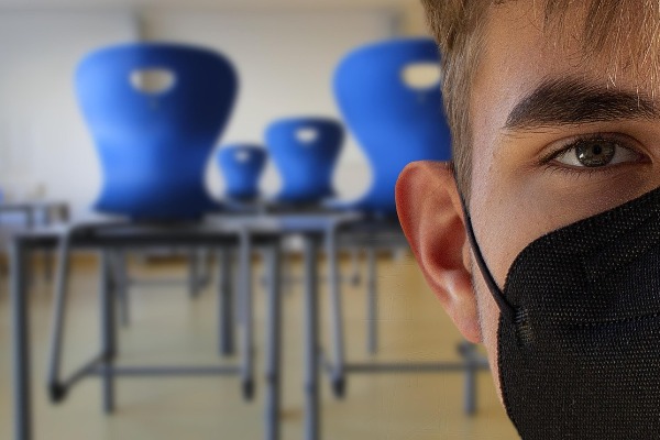 昆士兰大学语言班2025：直升要求、通过率与课程
