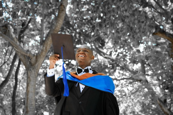 1785491762376089197.jpg graduation-2349741_1280.jpg