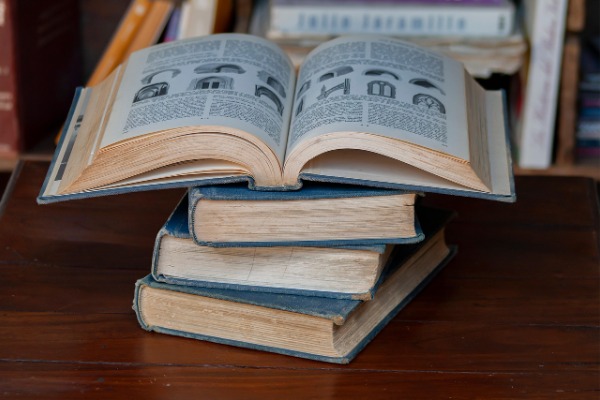 1785491766928064808.jpg education-6948139_1280.jpg